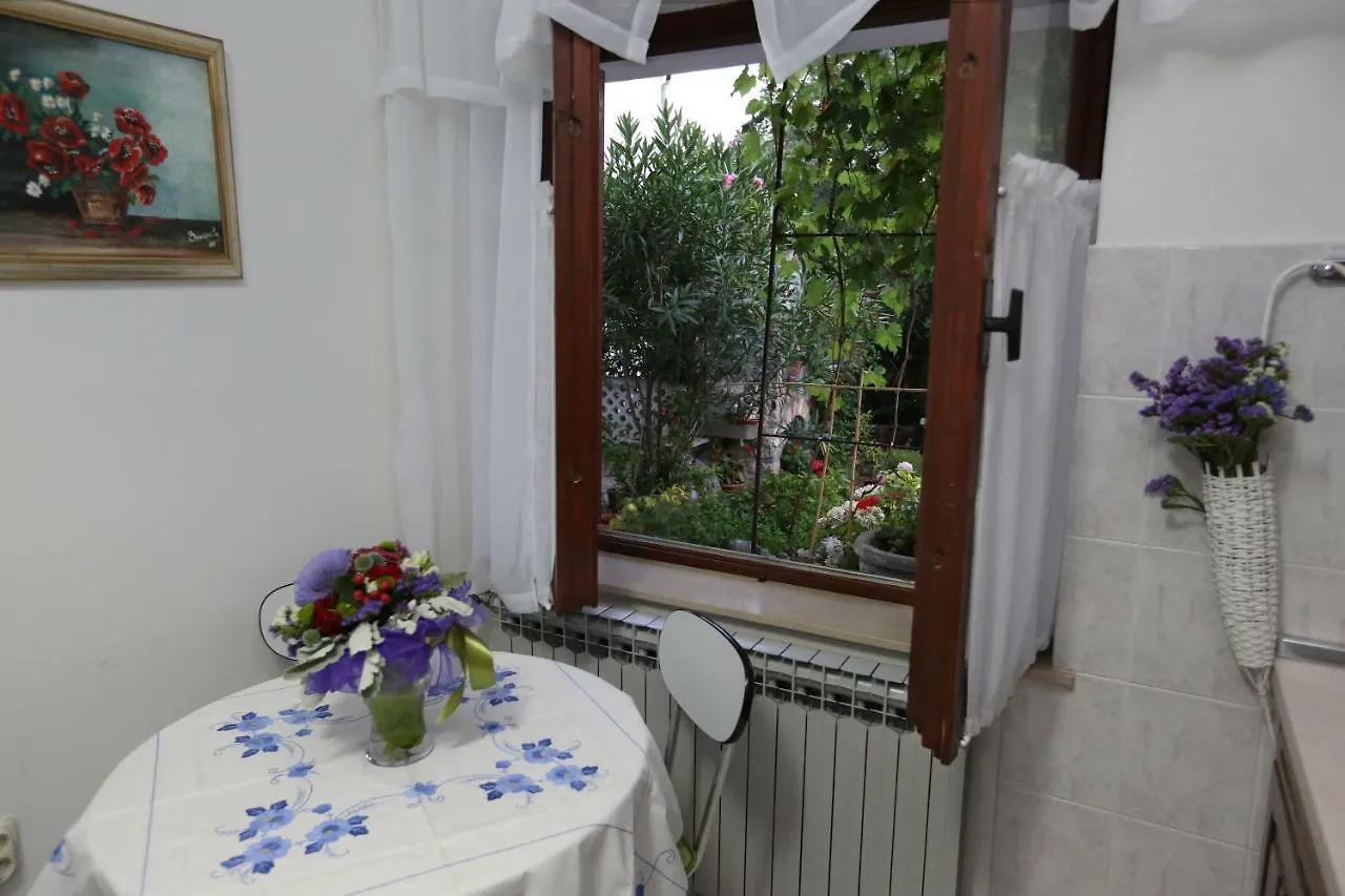 Apartment Biba Novi Vinodolski