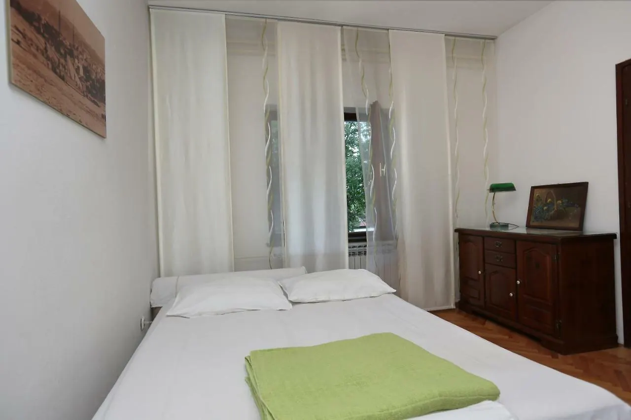 Apartment Biba Novi Vinodolski 0*,